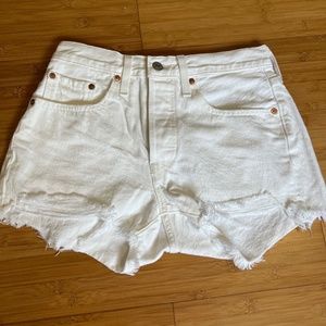 LEVI 501 Button front denim shorts